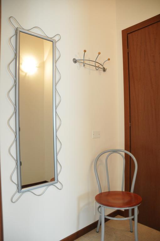 Maura Appartamenti Peschiera del Garda Habitación foto